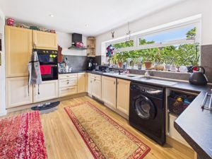 Kitchen- click for photo gallery